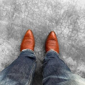 Vintage Dan post made in USA point toe burnt orange cowboy western boots